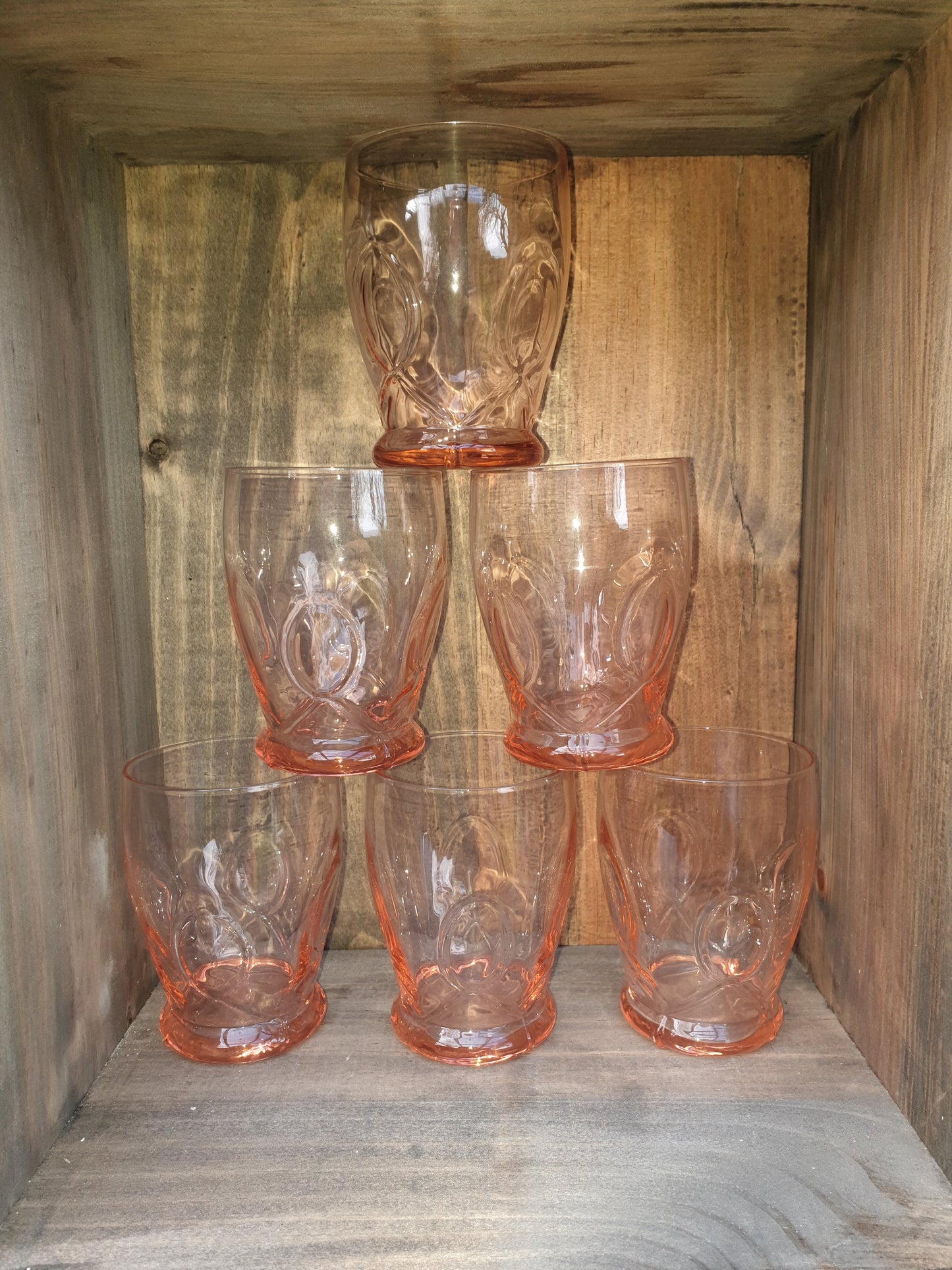 Vintage pink glass jug and tumbler set.