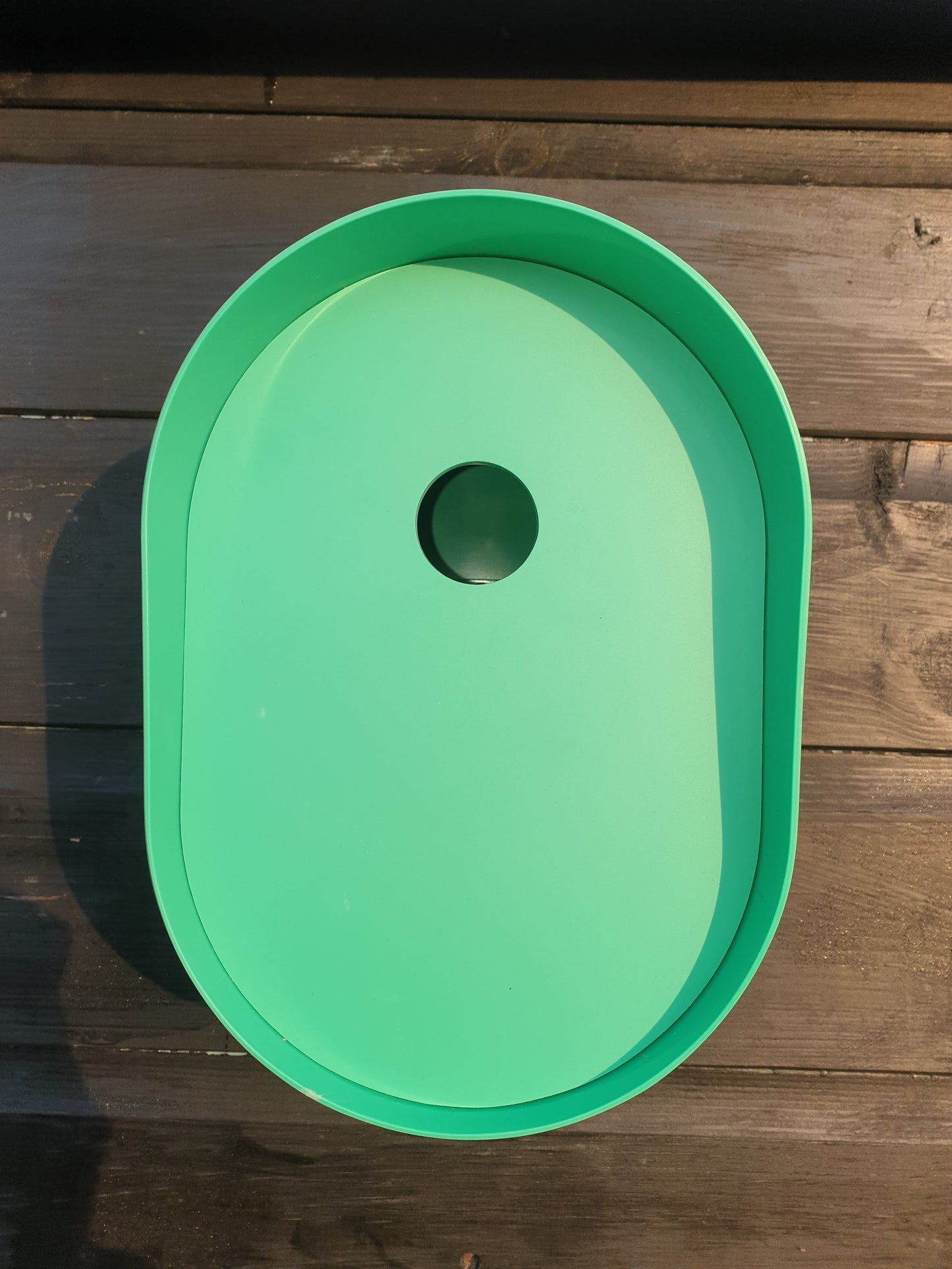 Nesting box, oval, bamboo.
