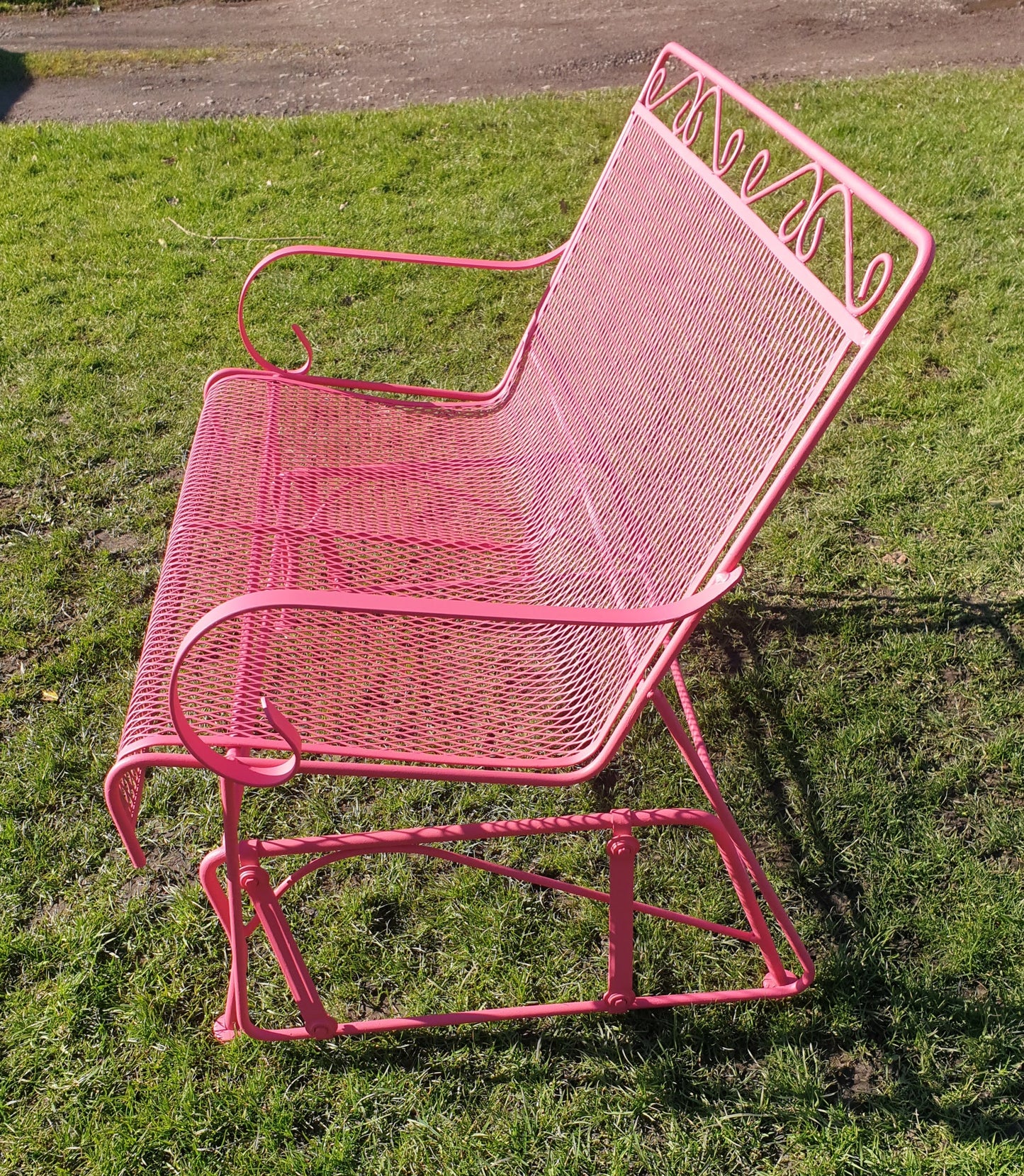 Vintage Metal Mesh Patio Glider Swing Bench - Pink Retro Garden Seat