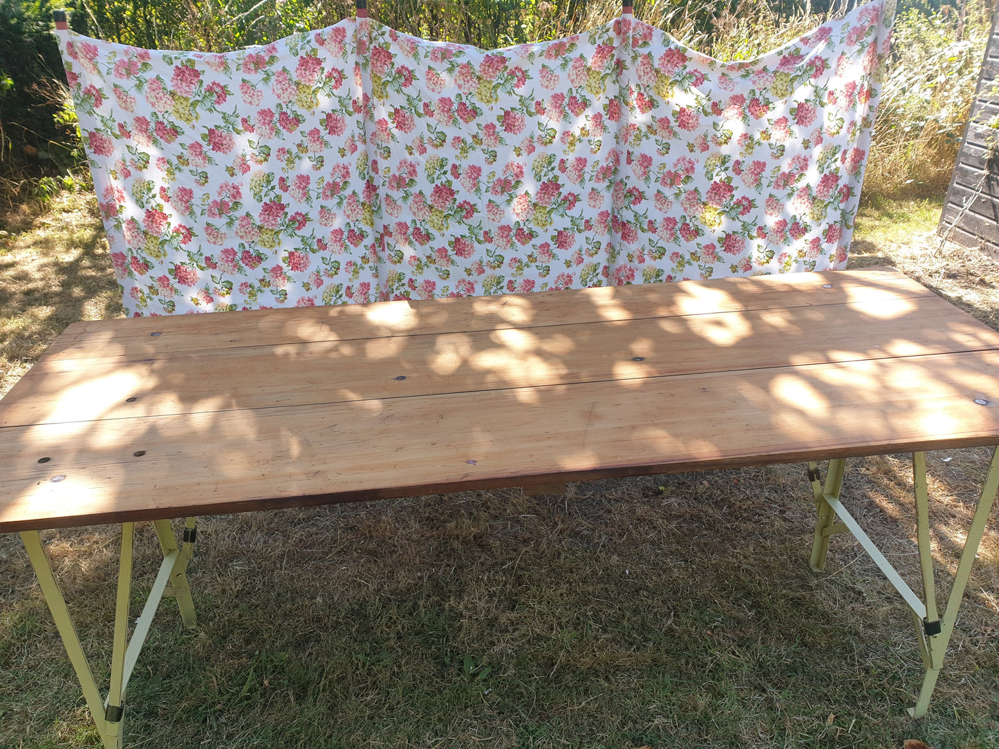 Vintage 3 plank trestle table with folding metal legs