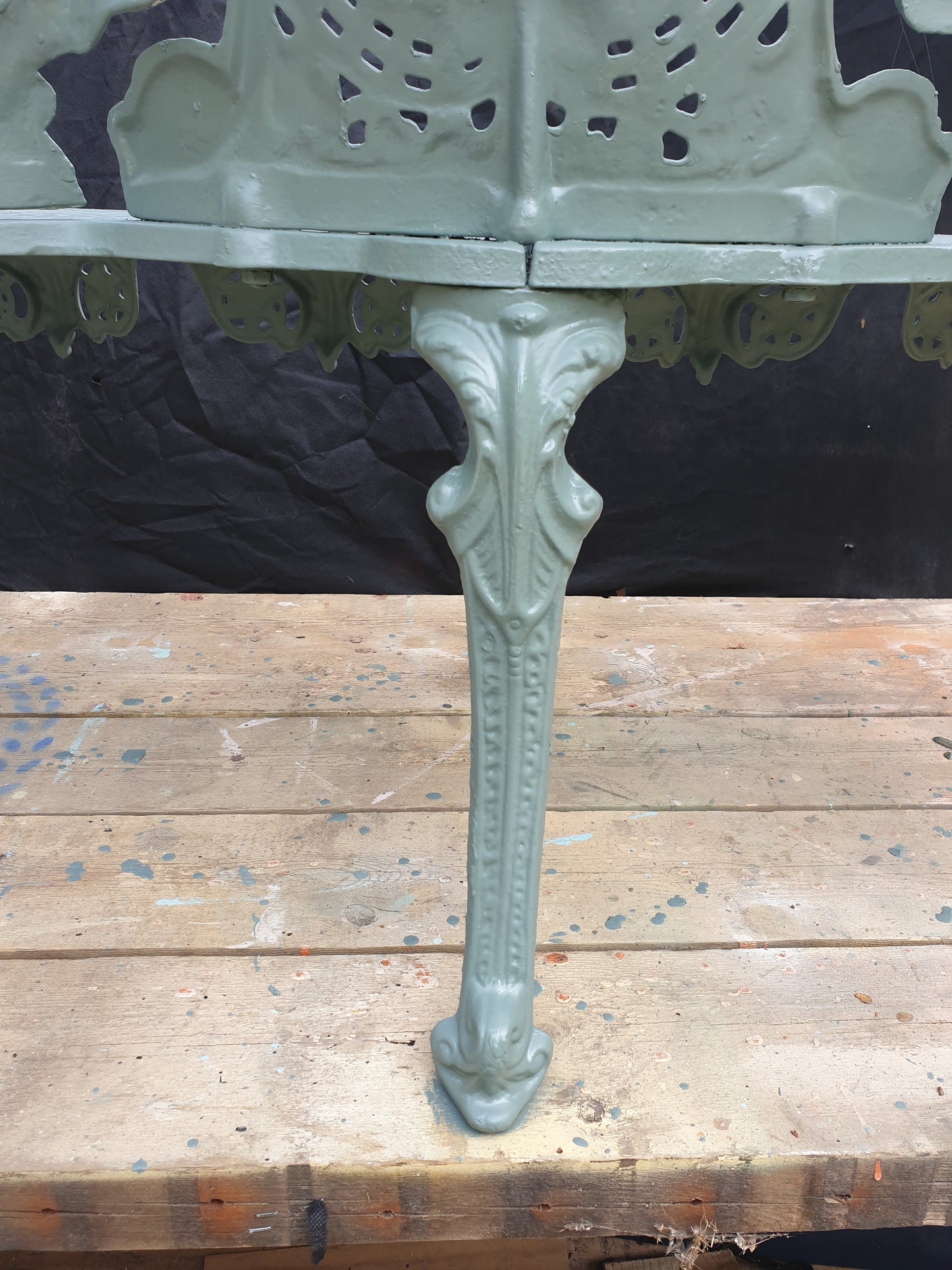 Cast Iron Ornate Chaperone Bench